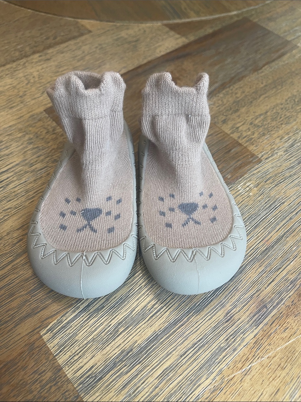 Toddler Soft Sock Grip Shoes in Beige